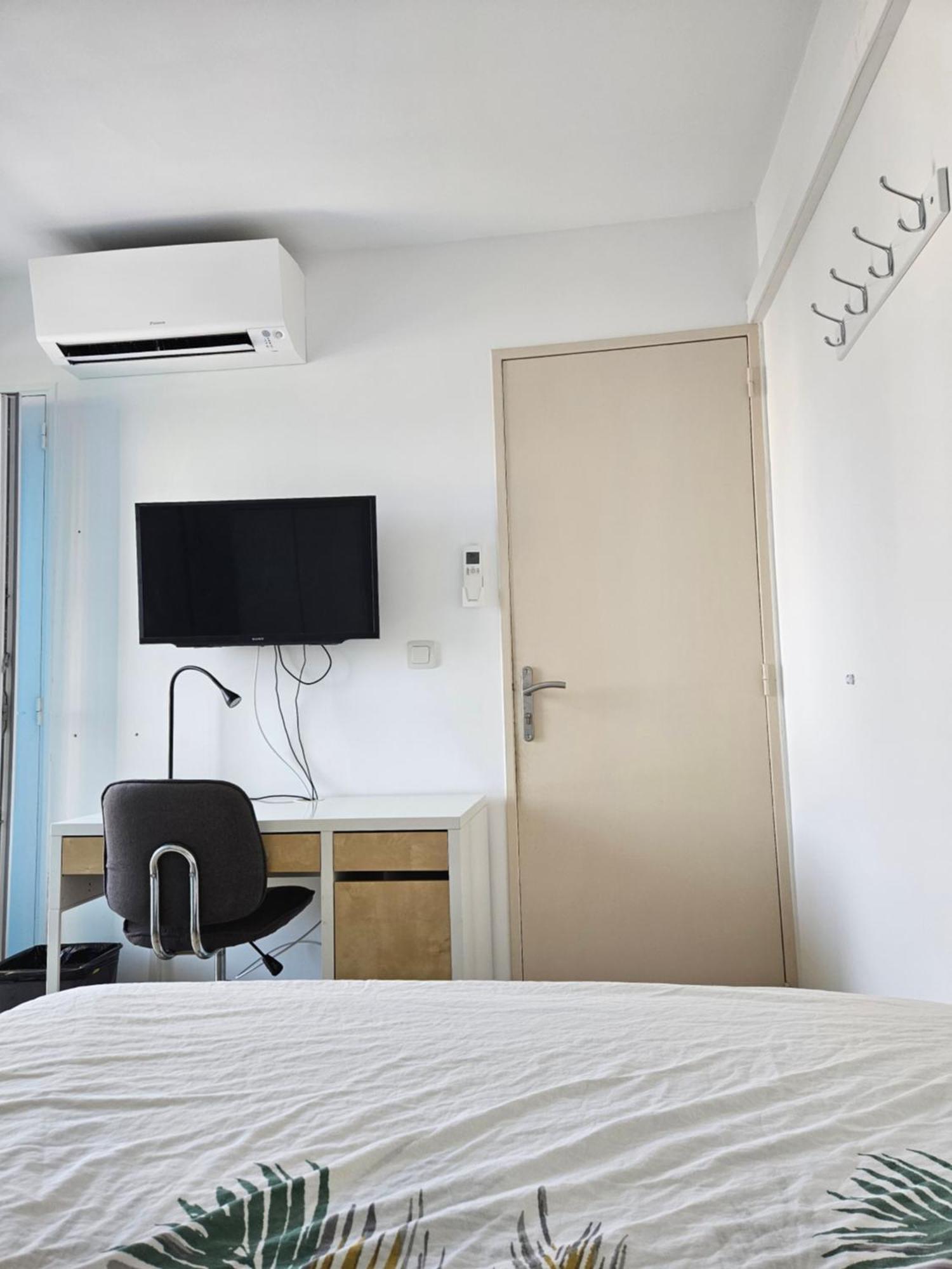 Chambre En Colocation Fille, Proche Mer, Climatisation 툴롱 외부 사진