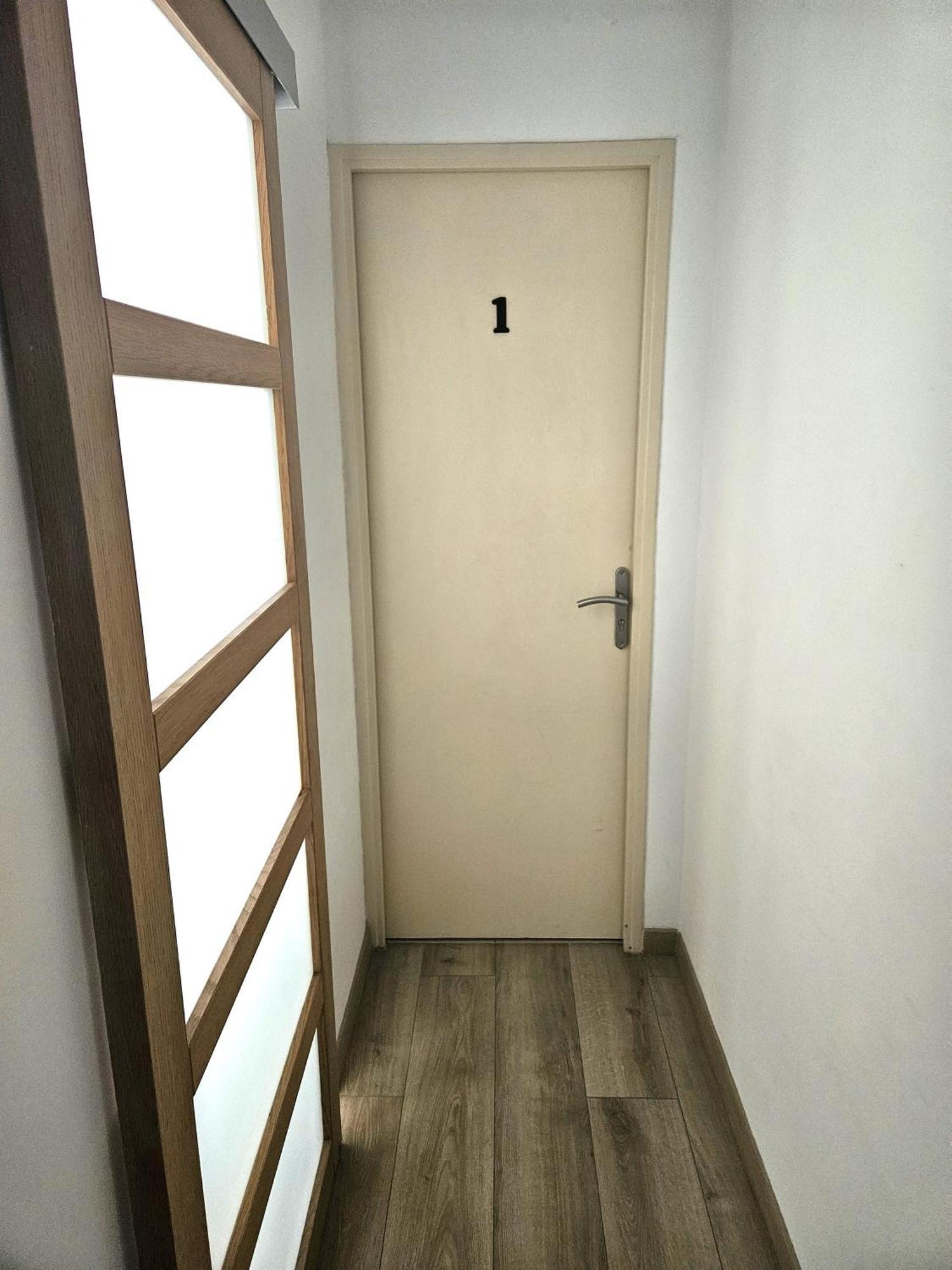 Chambre En Colocation Fille, Proche Mer, Climatisation 툴롱 외부 사진