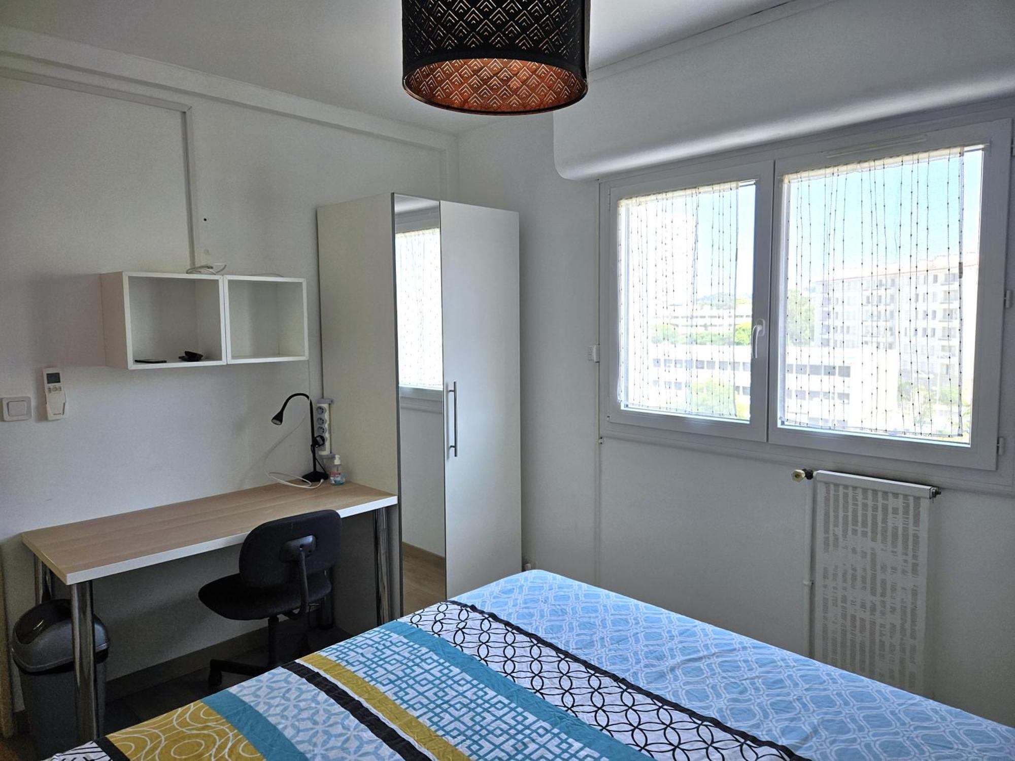 Chambre En Colocation Fille, Proche Mer, Climatisation 툴롱 외부 사진